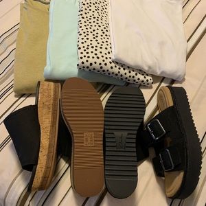 Clark sandals. Black. Size 9.